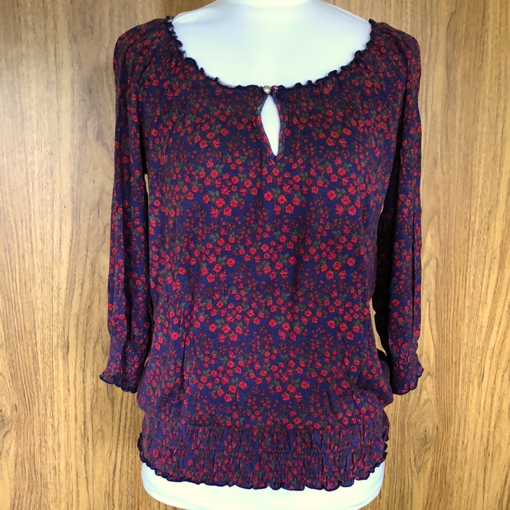 Cute flowery top
